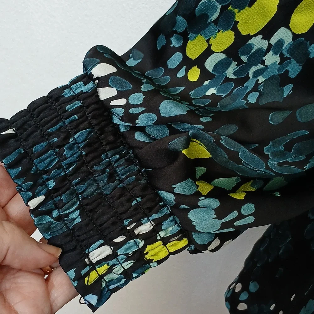 Torrid Black Surplice Long Sleeve Top With Green Dot Print Size 3X Bow Back - Picture 4 of 8